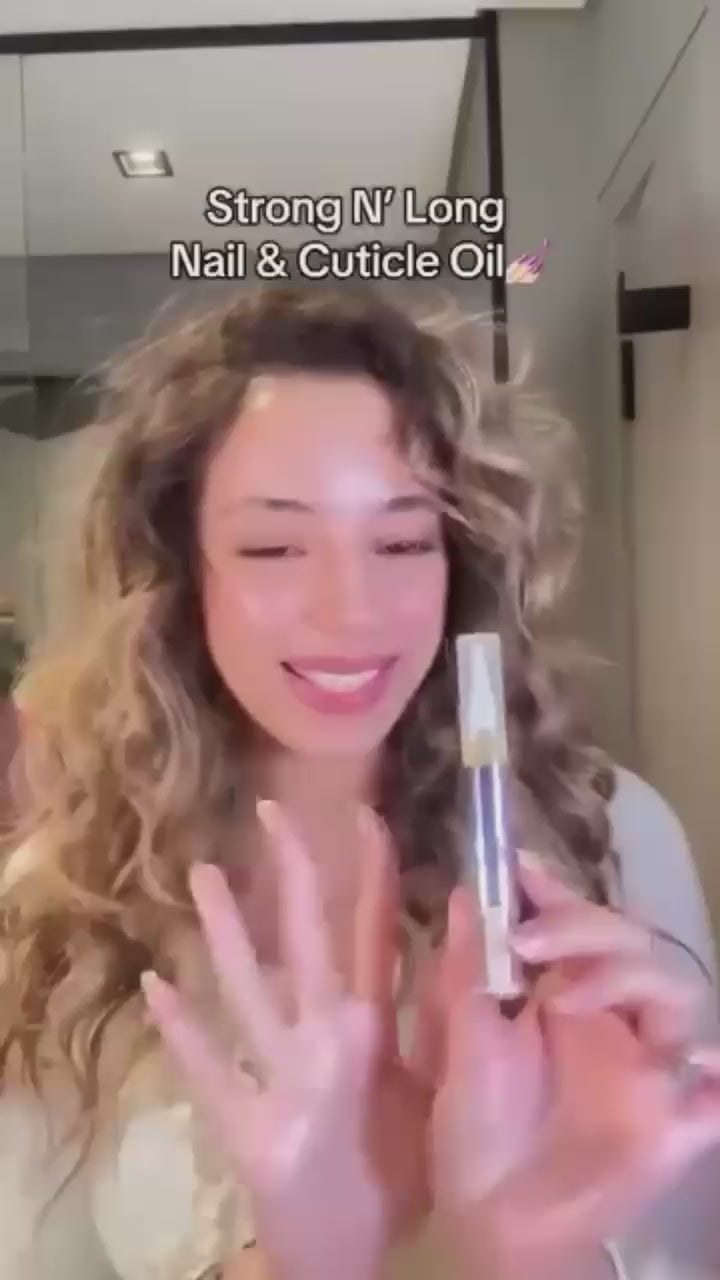زيت تقوية الاظافر